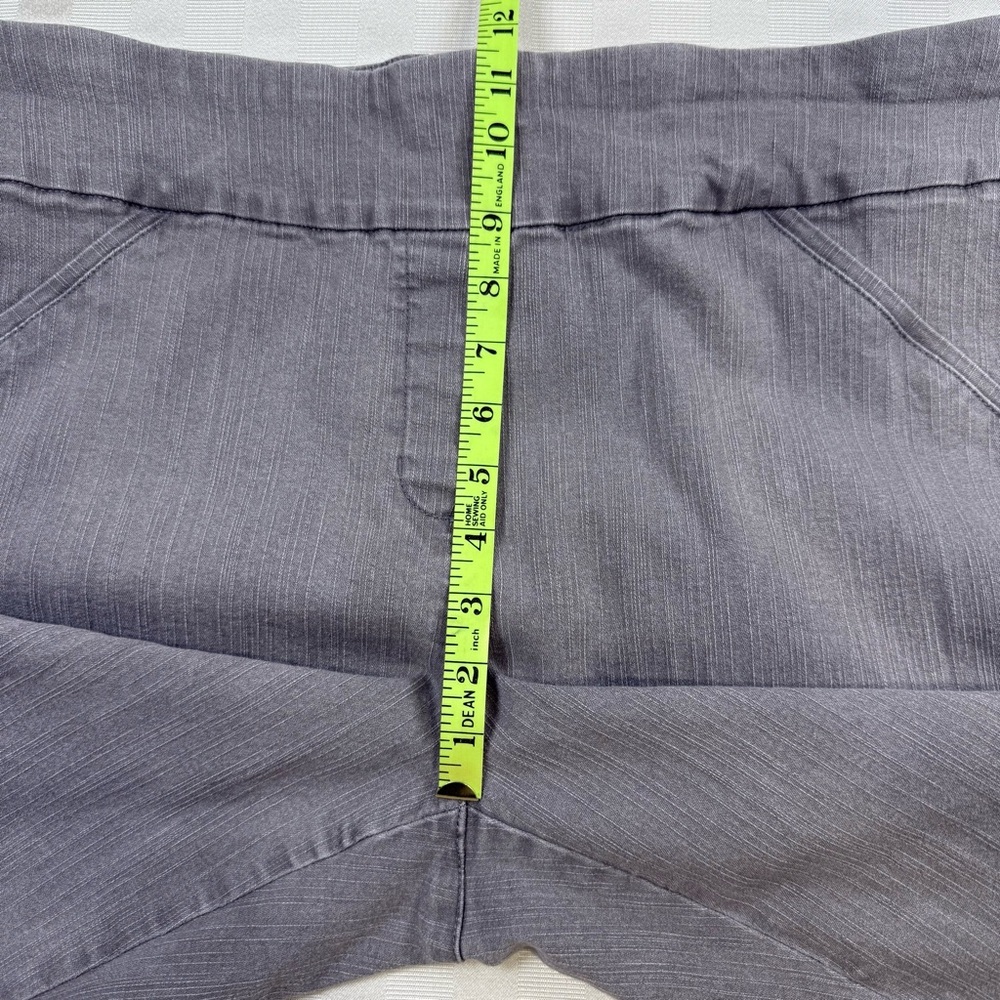 Alfred Dunner Woman 18W Pull-On Light Gray Textured Chino Pants - Picture 5 of 8